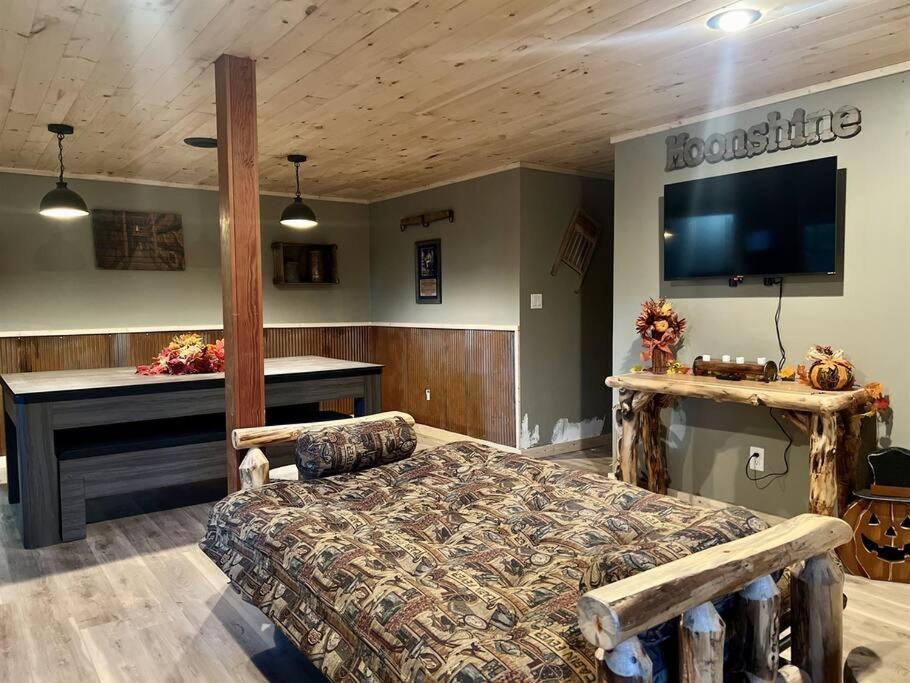 Villa Moonshine Manor-Pets Ok-W/D-Pool Table-Arcade-Hot Tub Gatlinburg Exterior foto